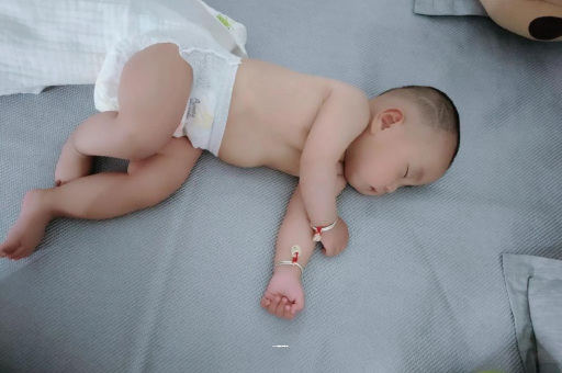 垦利怀孕多久会显肚子